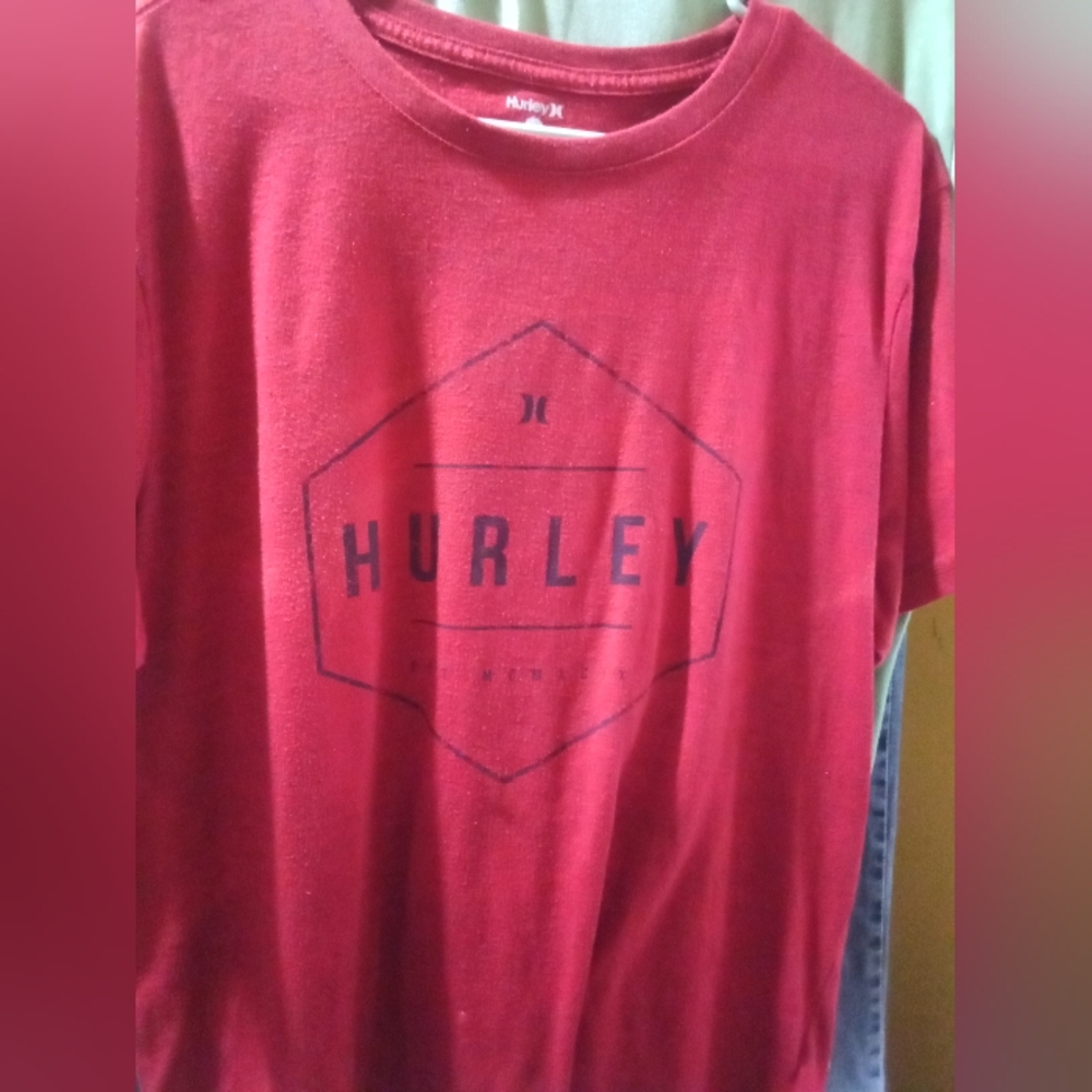 Hurley T-shirt